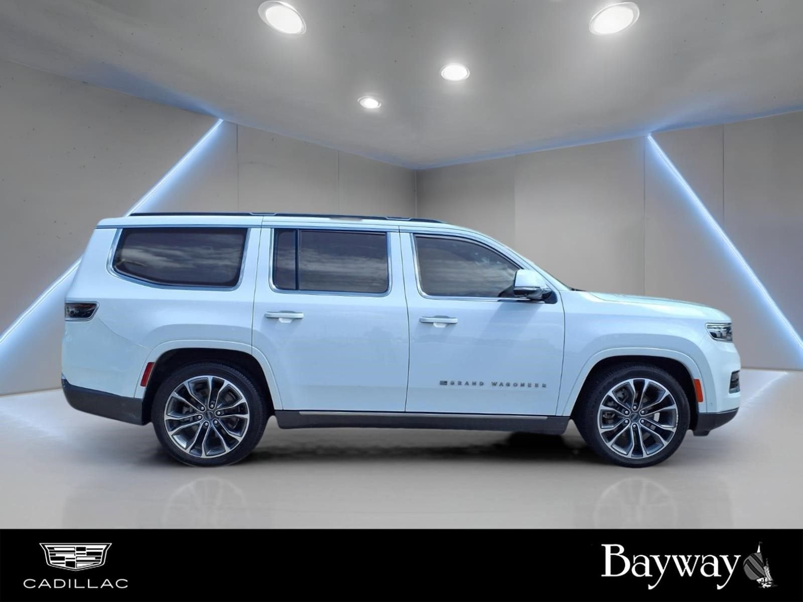 2022 Jeep Grand Wagoneer Series III