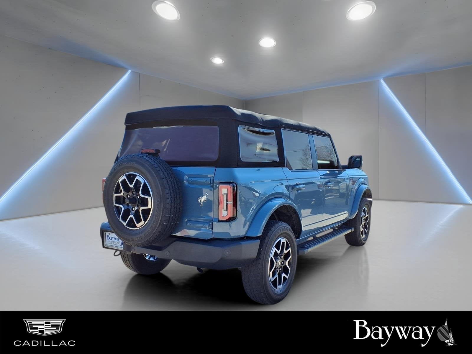 2023 Ford Bronco Base