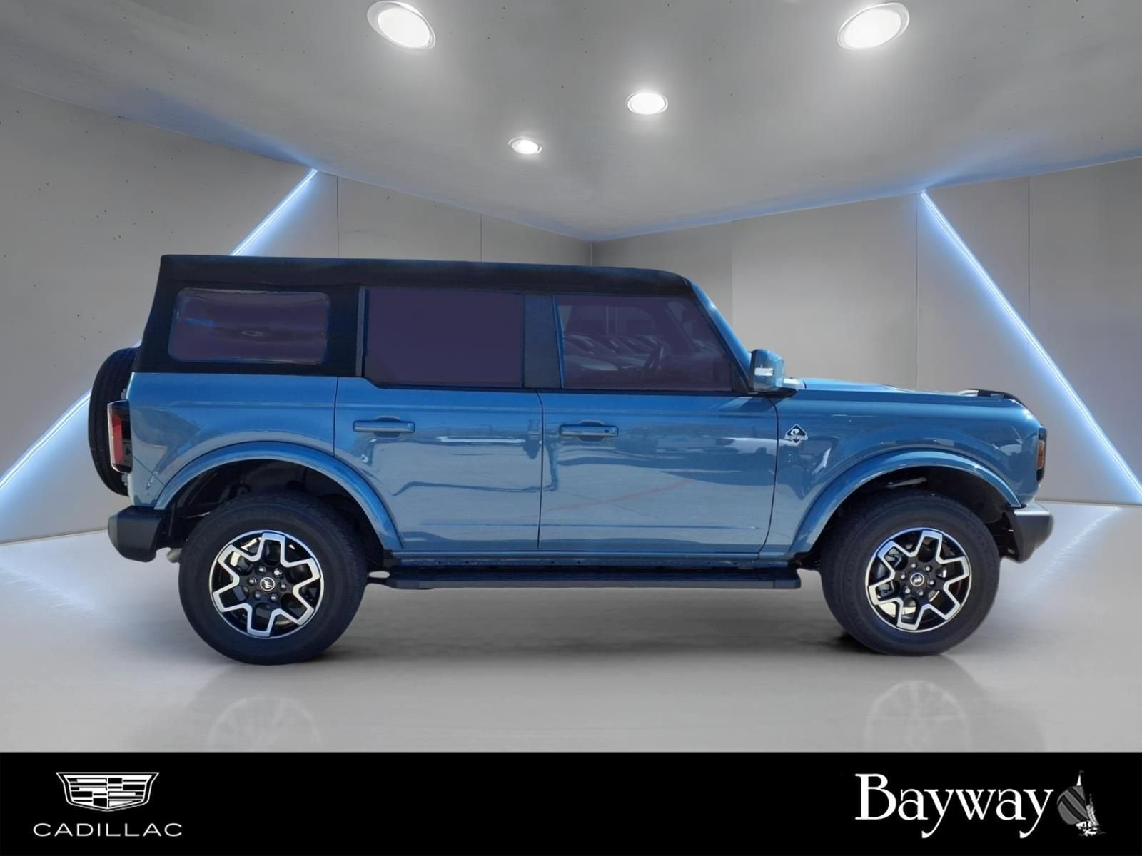 2023 Ford Bronco Base
