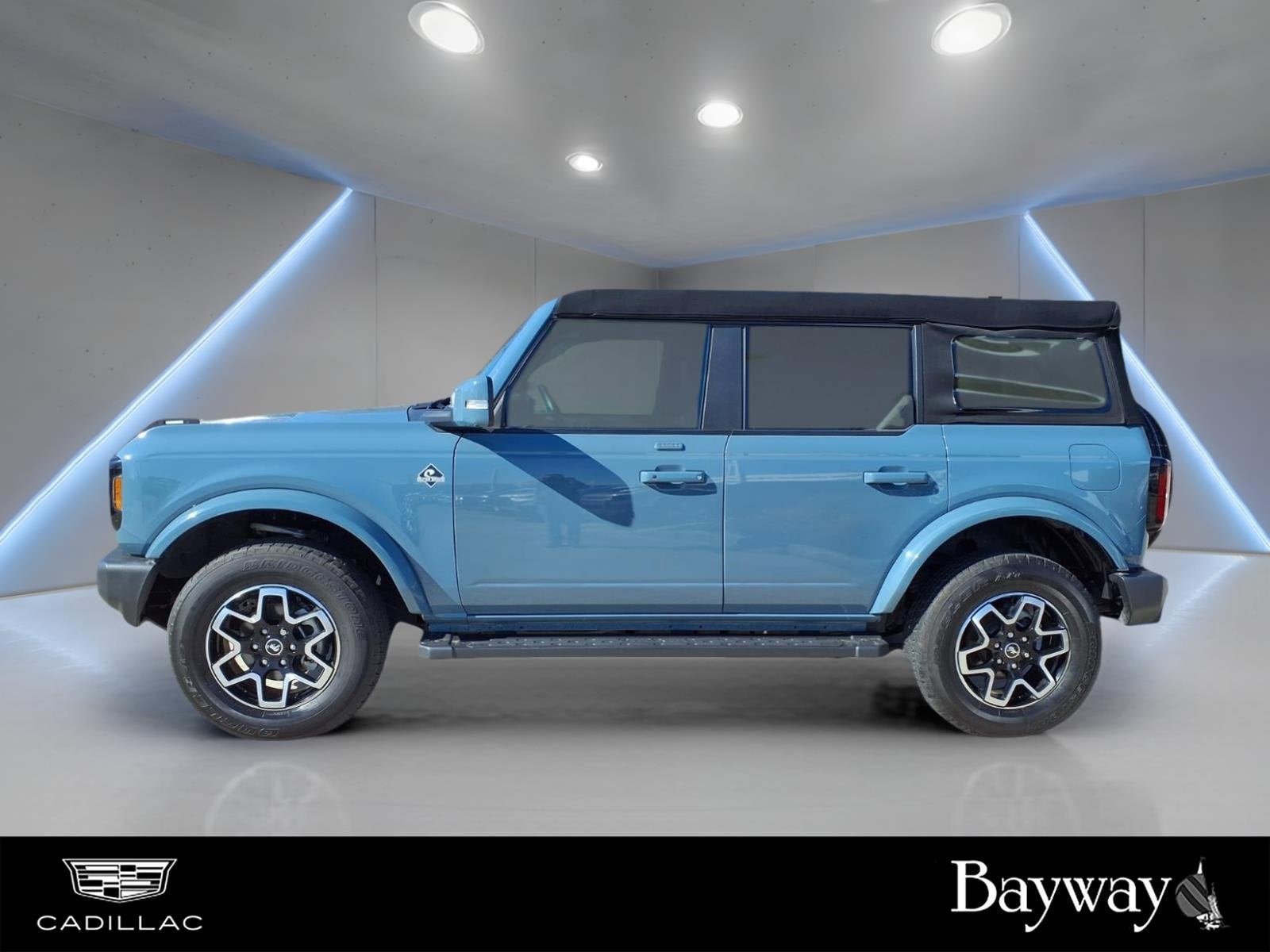 2023 Ford Bronco Base