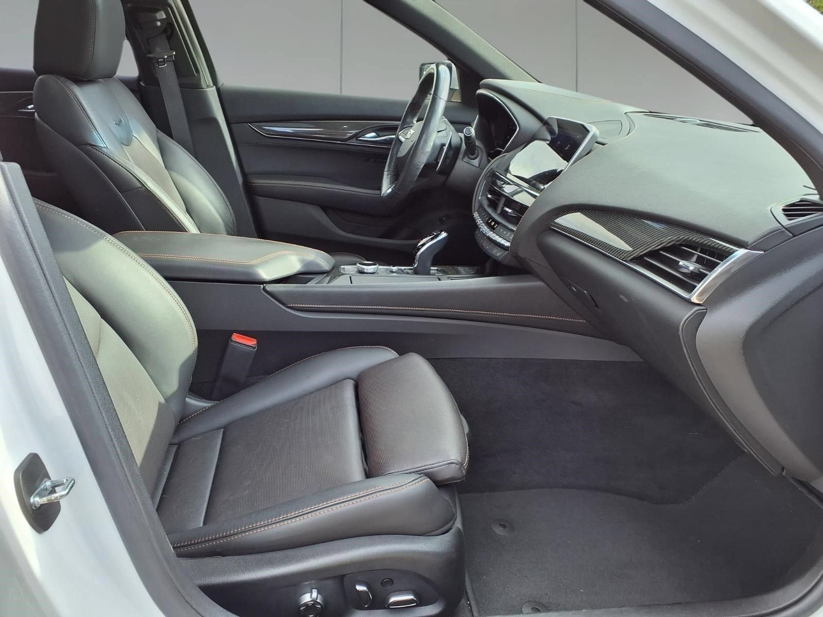 2023 Cadillac CT5 Sport