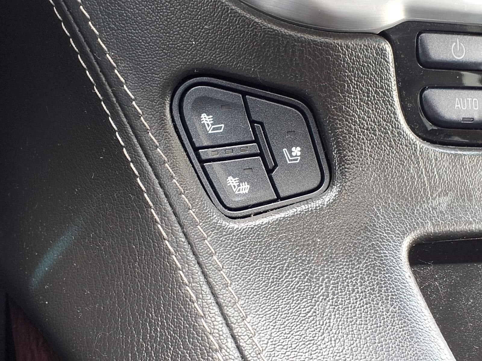 2020 GMC Yukon XL SLT