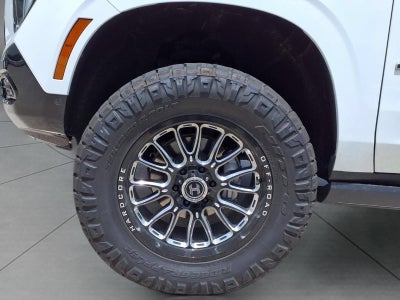 2025 GMC Yukon AT4