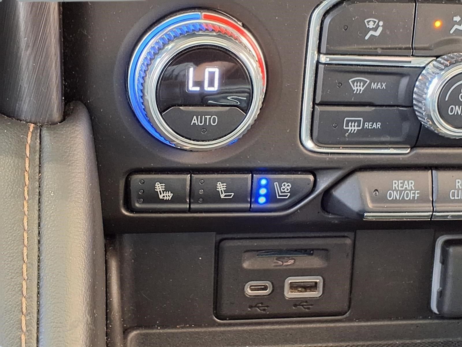 2021 GMC Yukon XL AT4