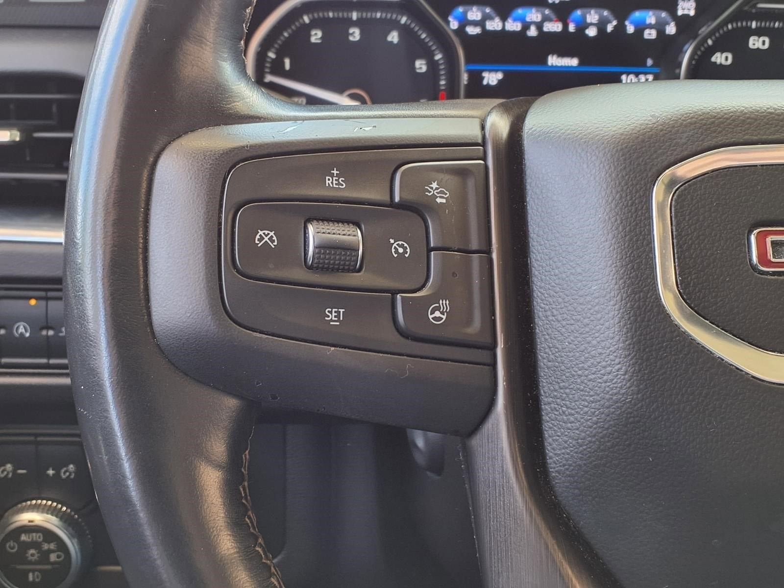 2021 GMC Yukon XL AT4
