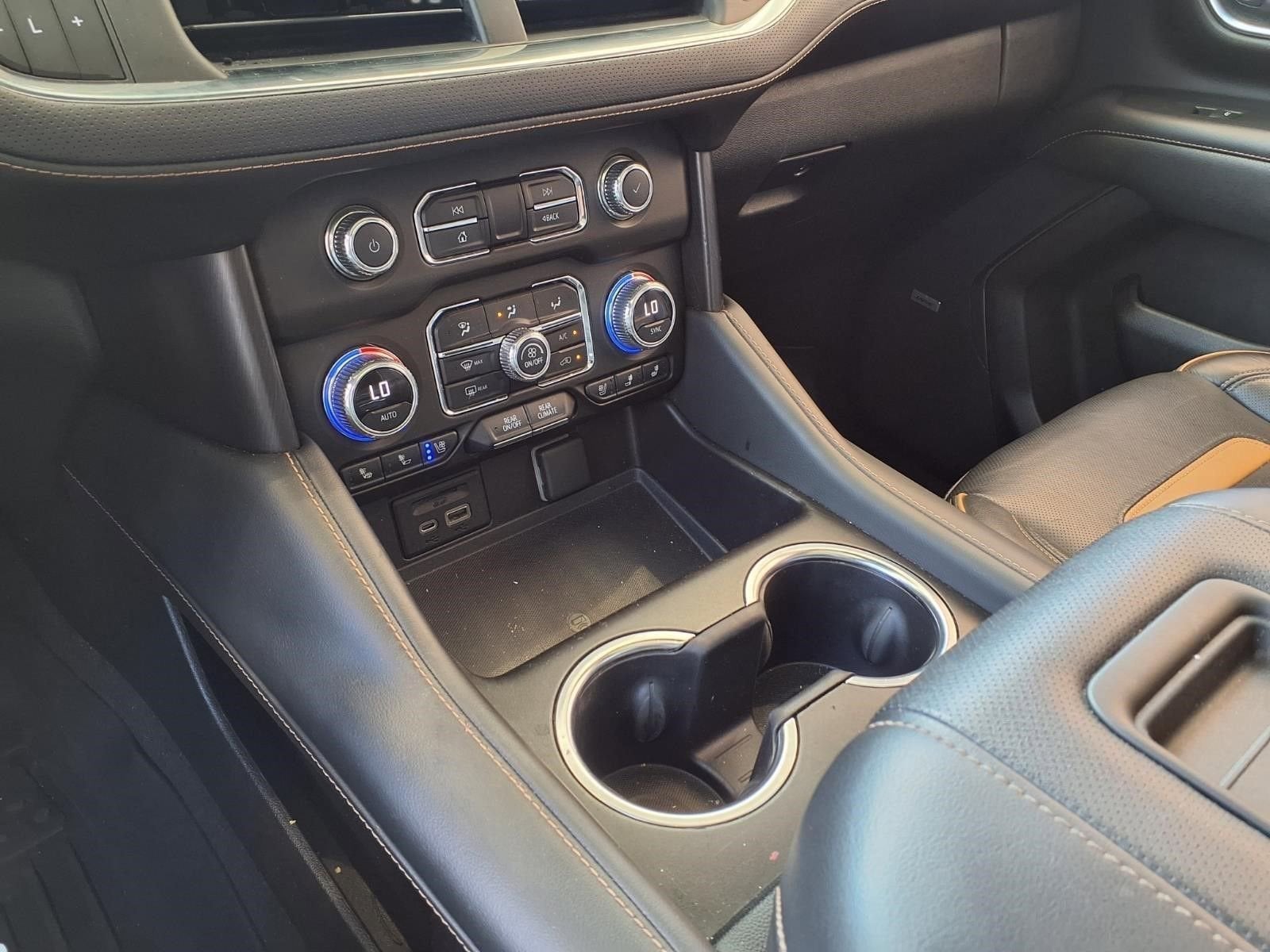 2021 GMC Yukon XL AT4