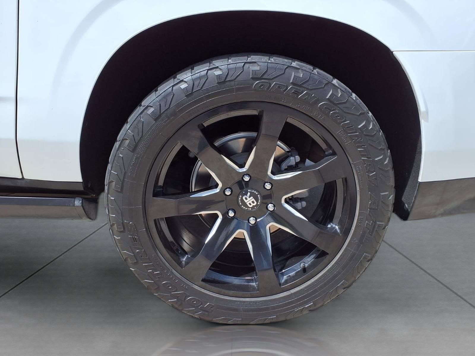 2024 GMC Yukon XL AT4