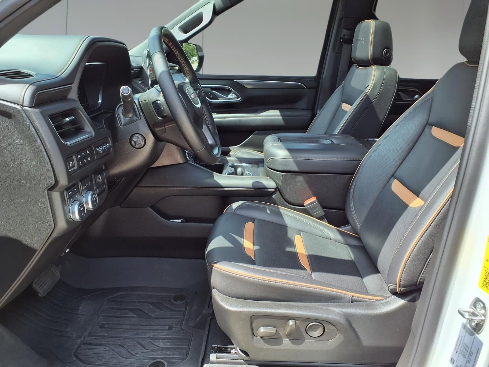 2024 GMC Yukon XL AT4