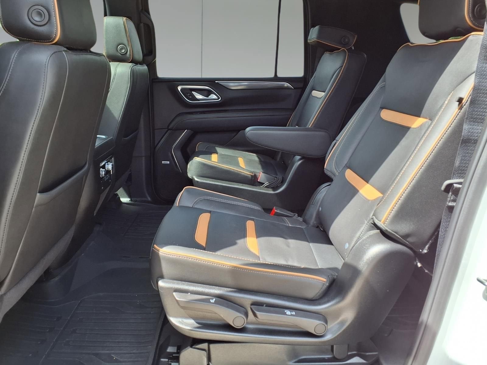 2024 GMC Yukon XL AT4