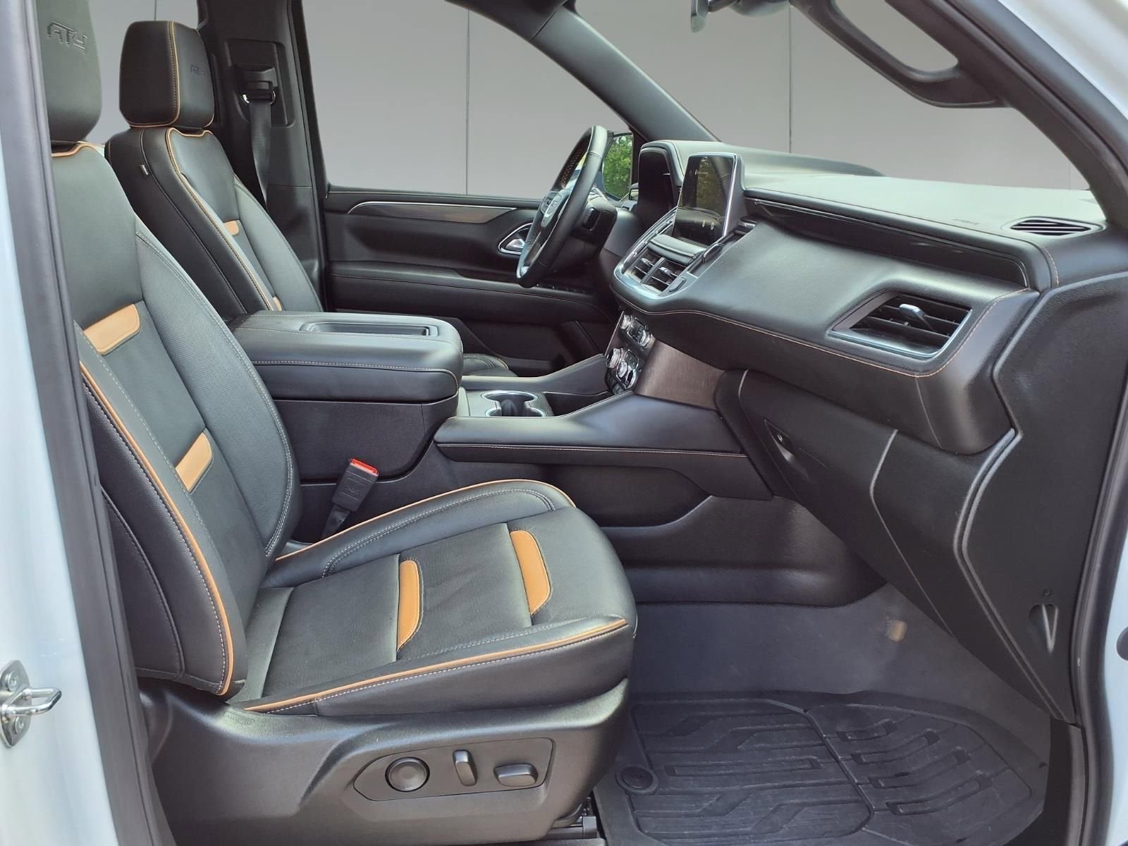 2024 GMC Yukon XL AT4