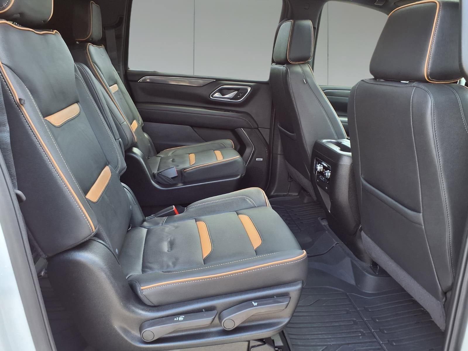 2024 GMC Yukon XL AT4