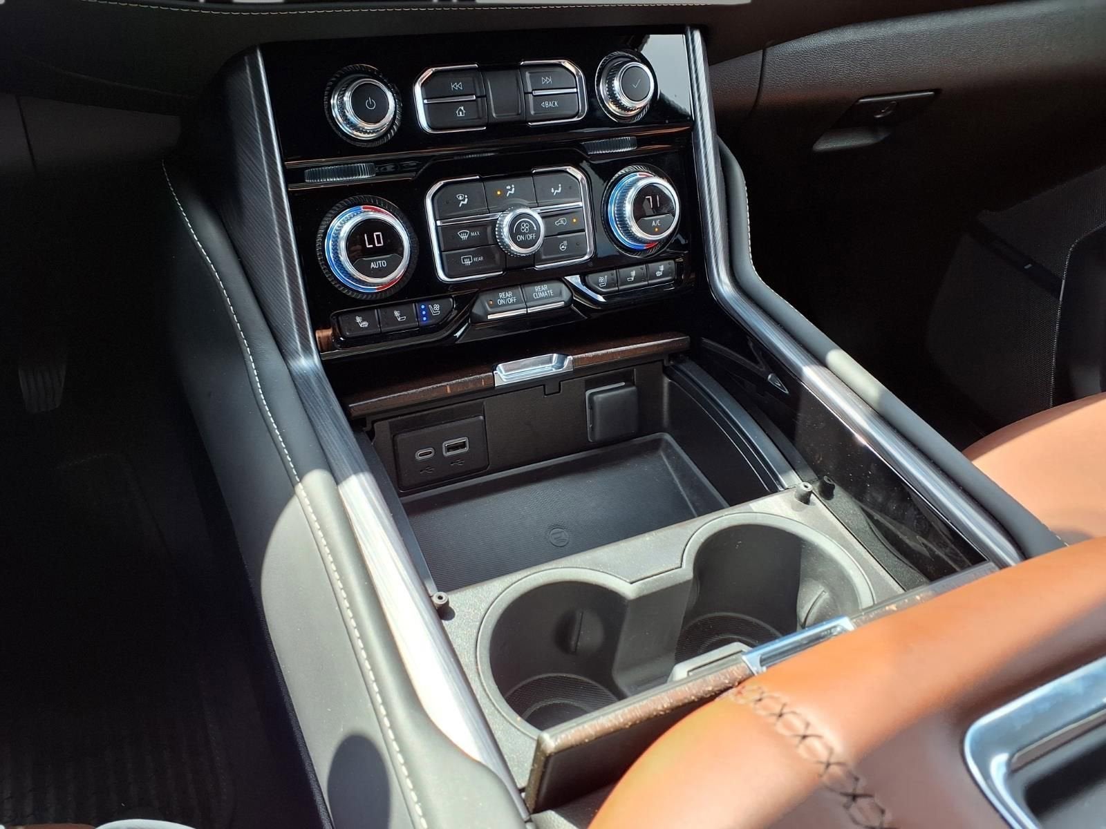 2023 GMC Yukon XL Denali Ultimate