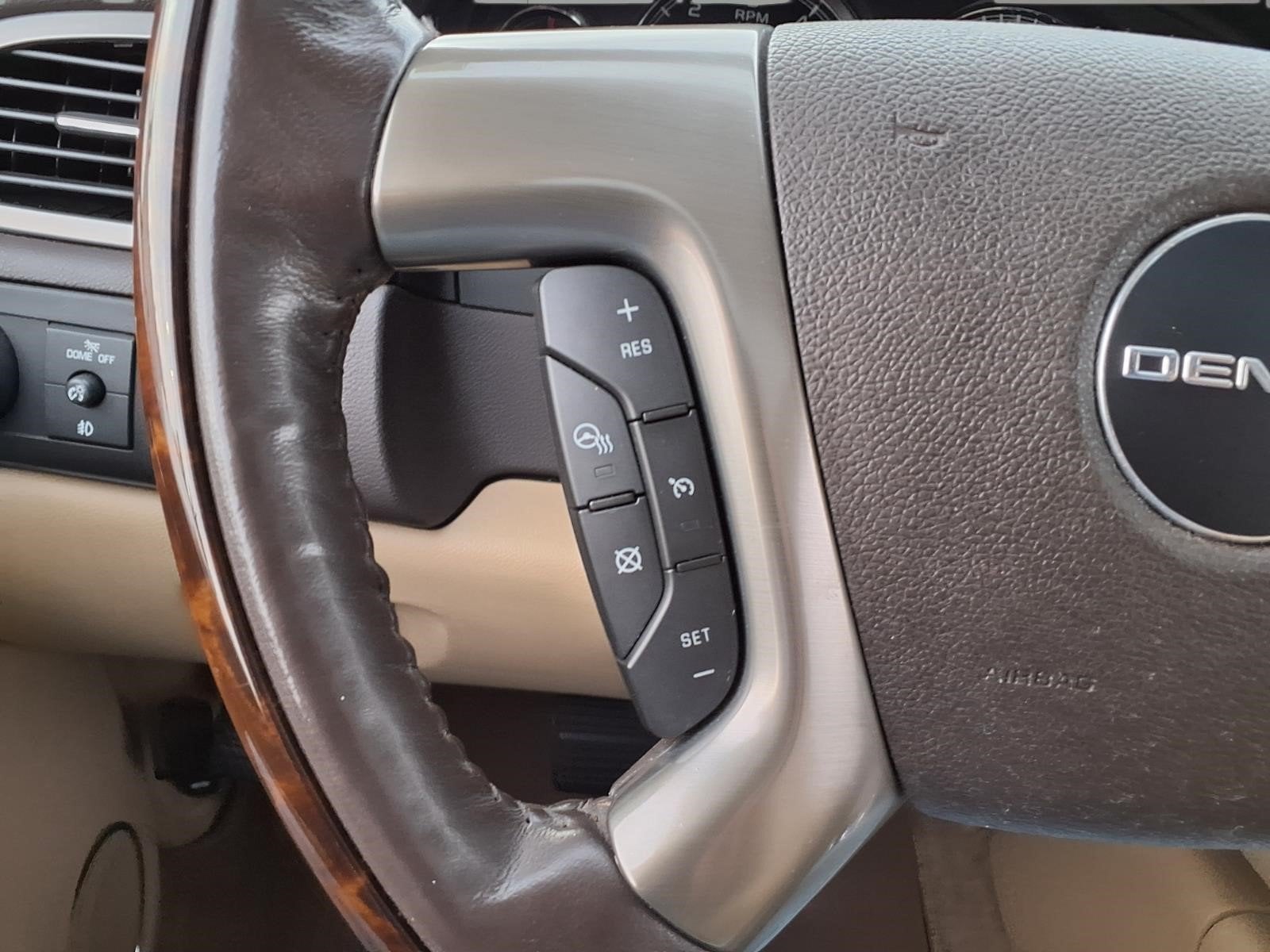 2012 GMC Yukon XL Denali