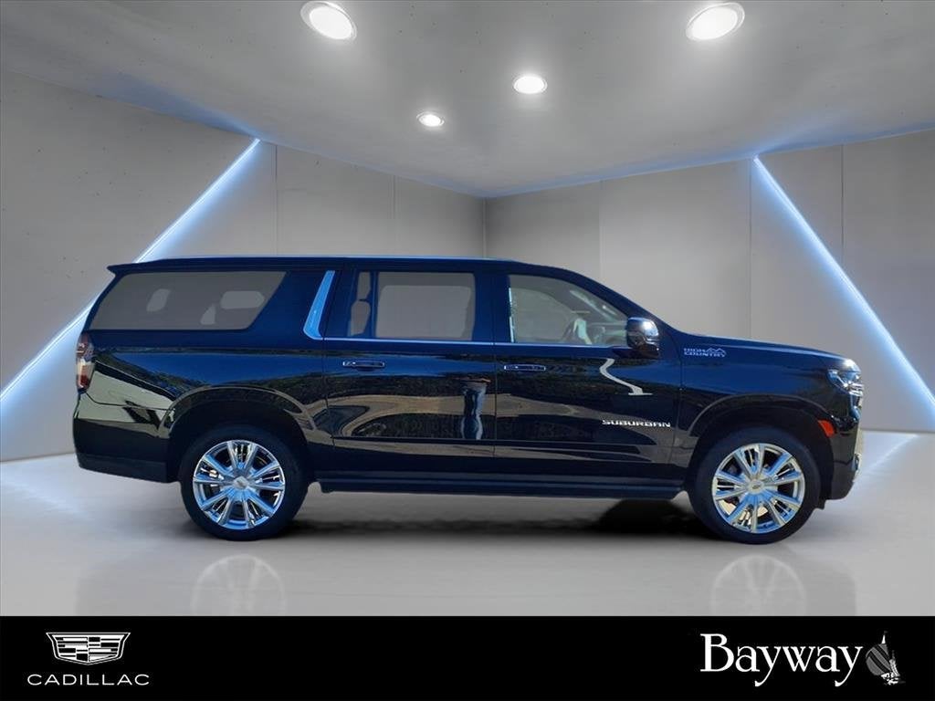 2023 Chevrolet Suburban High Country
