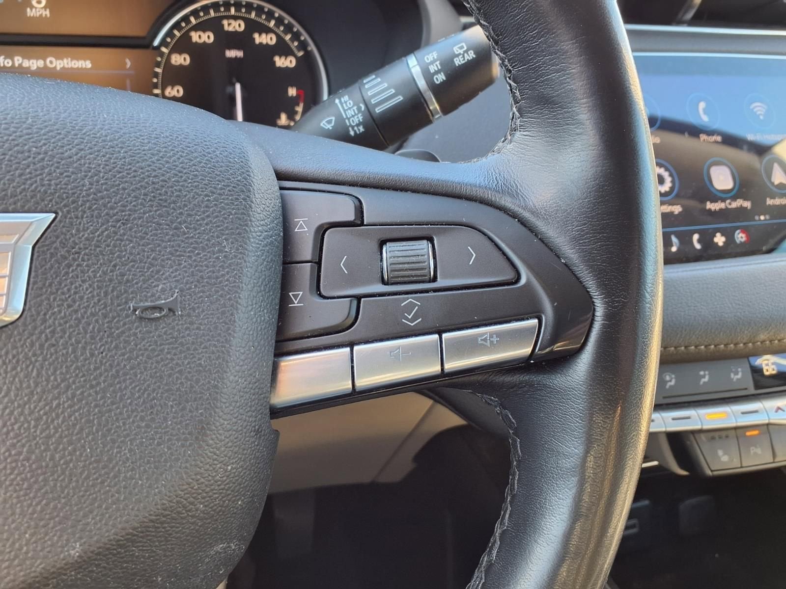 2023 Cadillac XT4 Luxury