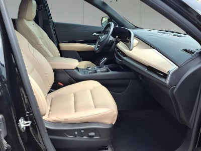 2024 Cadillac XT4 Luxury