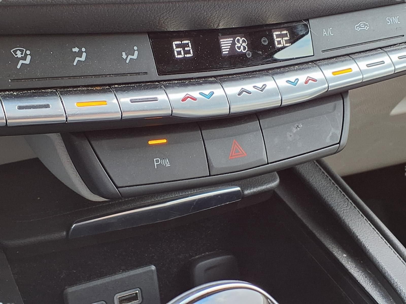 2021 Cadillac XT4 FWD Luxury