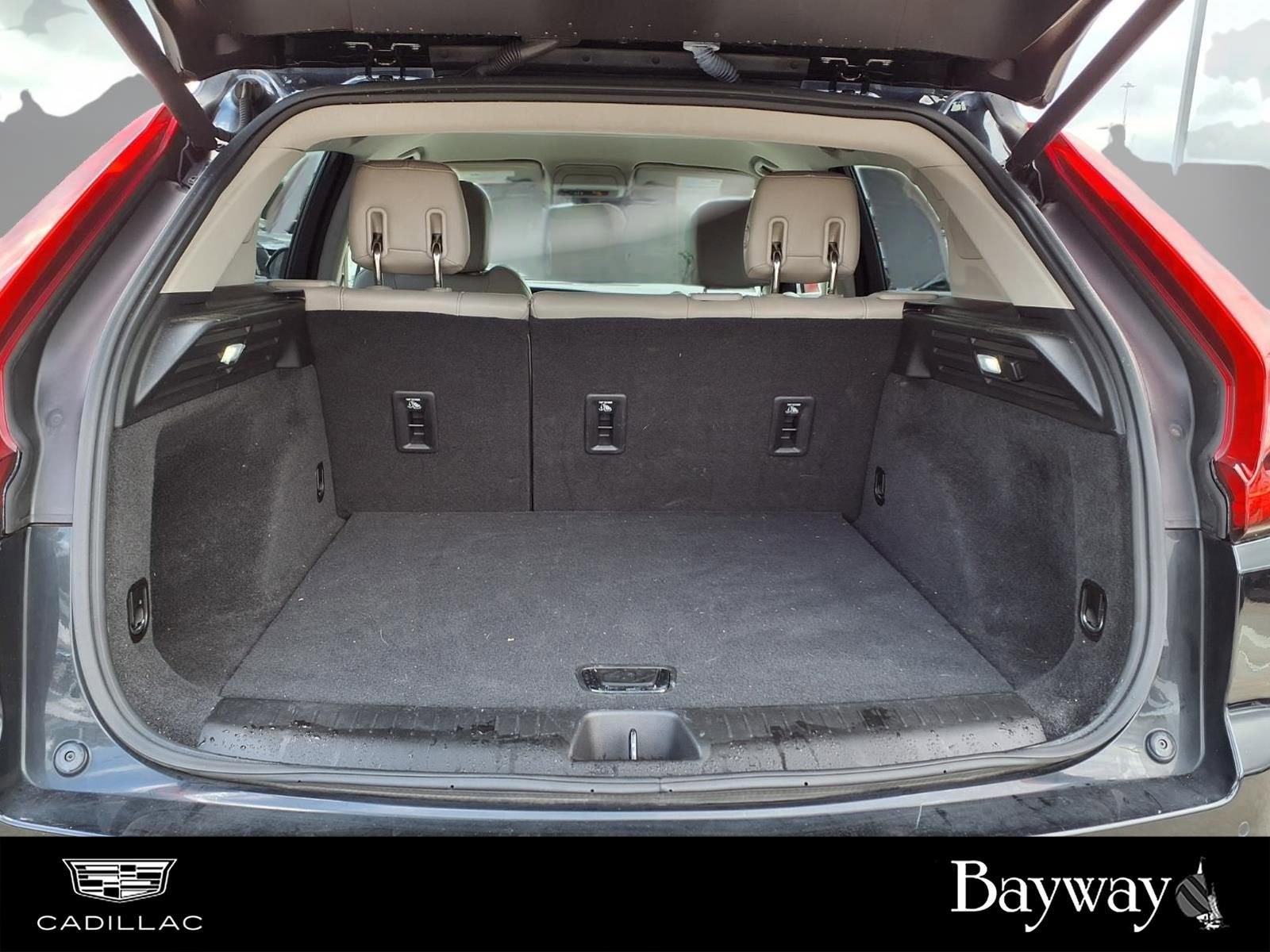 2022 Cadillac XT4 Luxury