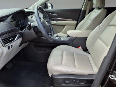 2022 Cadillac XT4 Luxury