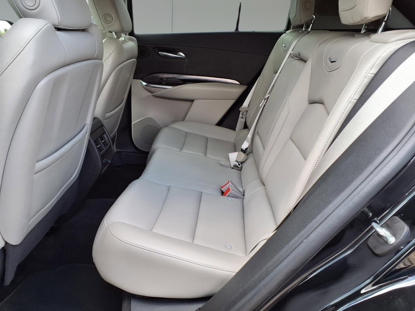 2022 Cadillac XT4 Luxury