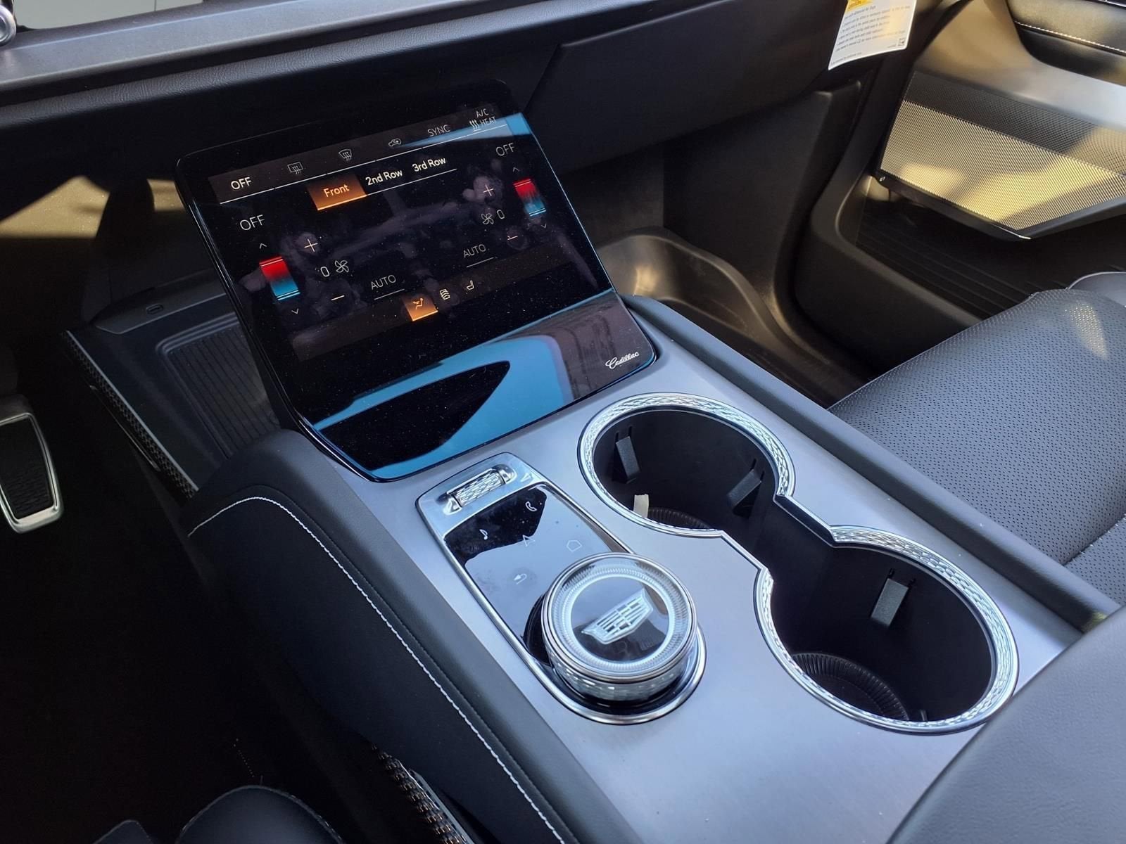 2026 Cadillac VISTIQ Luxury