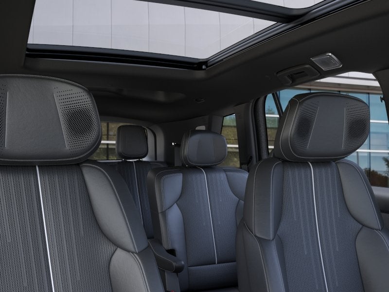 2027 Cadillac VISTIQ Luxury