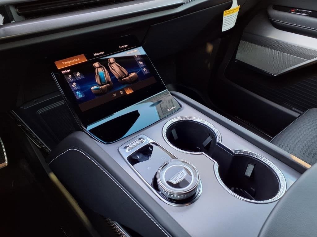 2026 Cadillac VISTIQ Sport