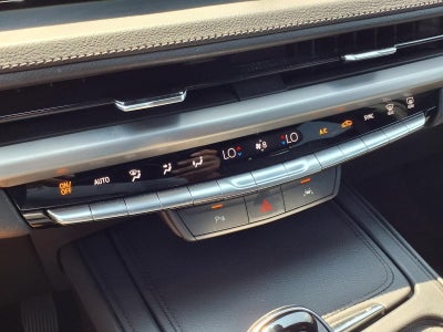 2025 Cadillac XT4 Premium Luxury