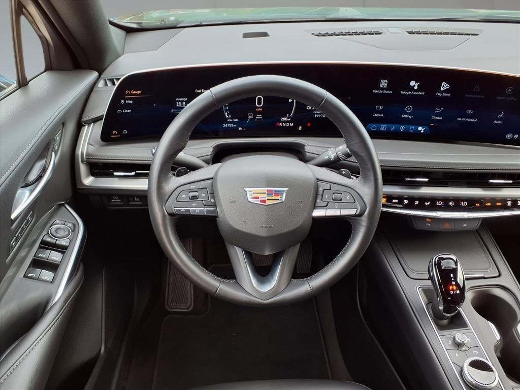 2025 Cadillac XT4 Premium Luxury