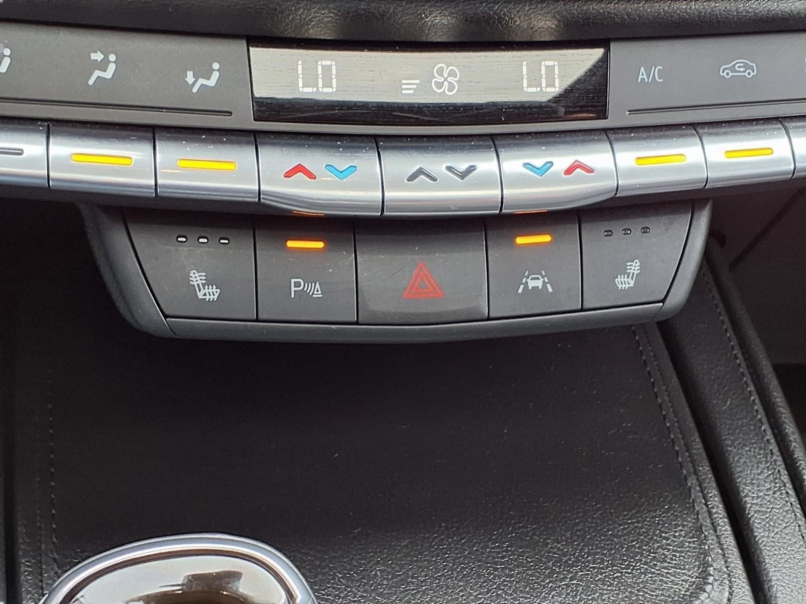 2021 Cadillac XT4 Premium Luxury