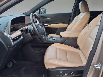 2025 Cadillac XT4 Premium Luxury