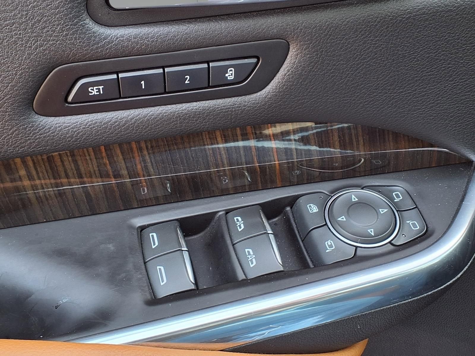 2020 Cadillac XT4 AWD Premium Luxury