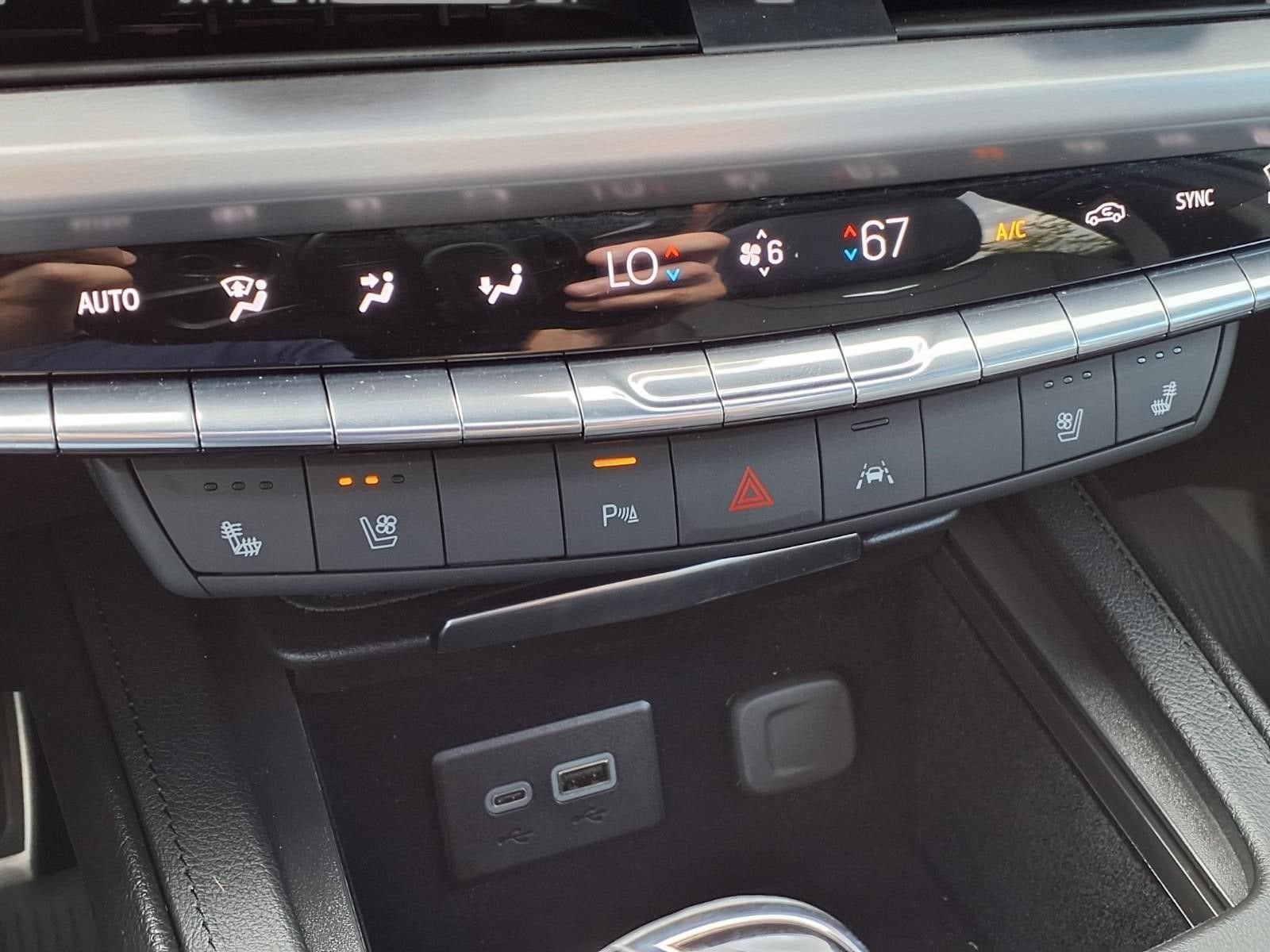 2025 Cadillac XT4 Sport