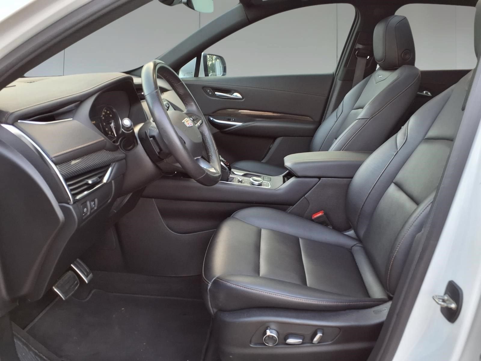 2023 Cadillac XT4 FWD Sport