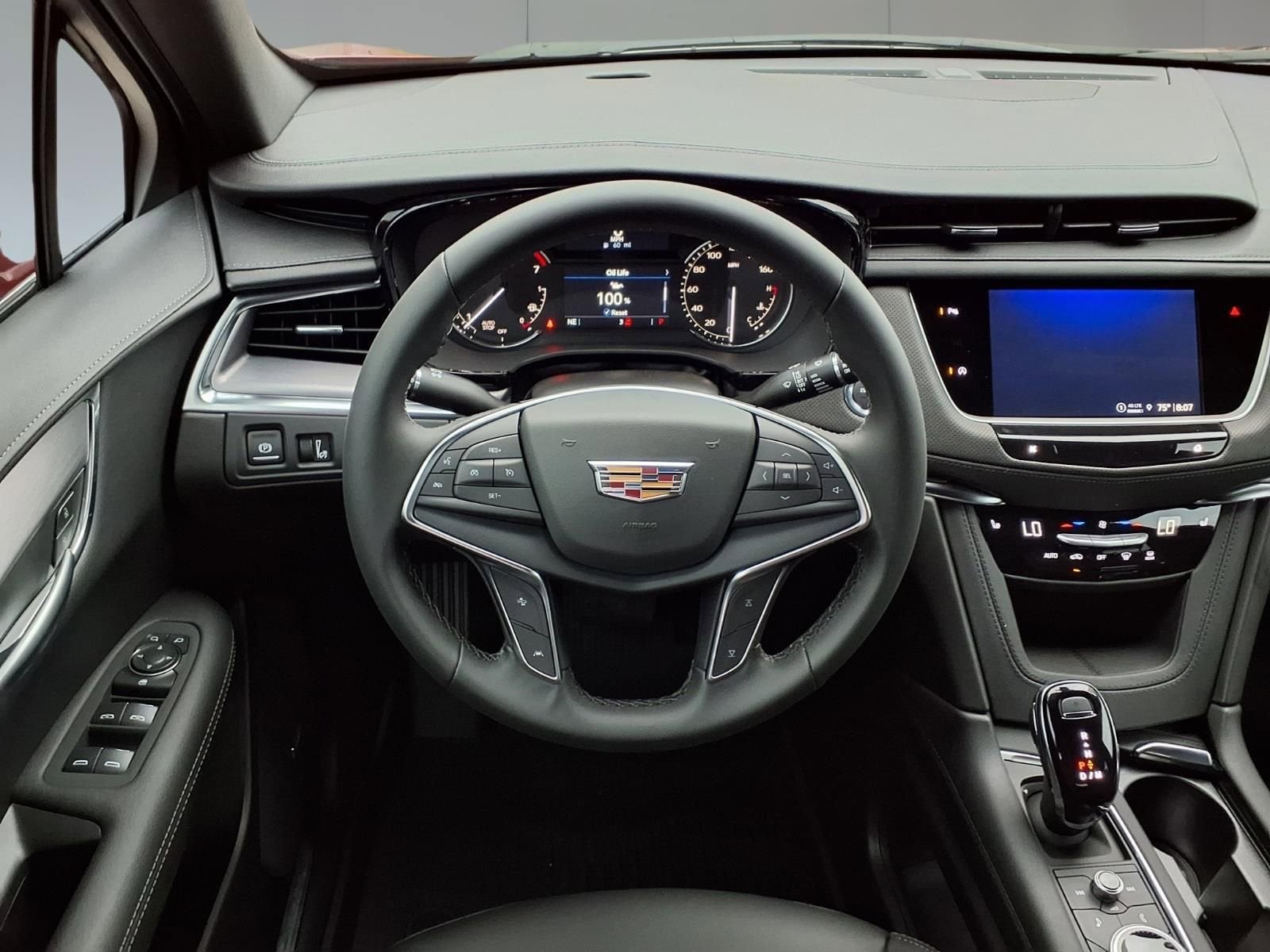 2026 Cadillac XT5 Luxury