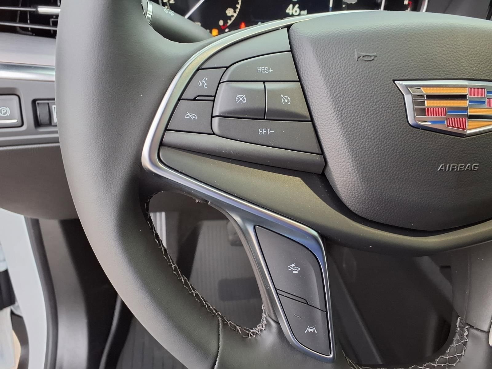 2026 Cadillac XT5 Luxury