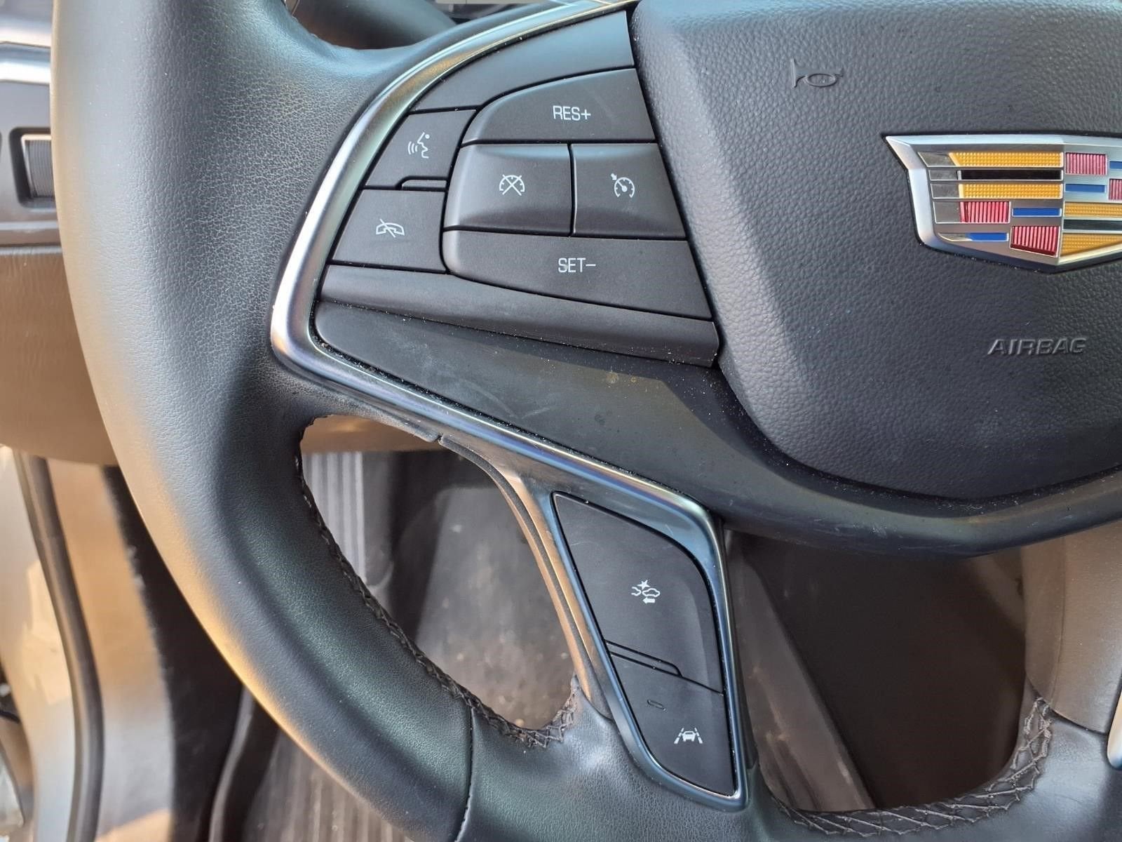 2024 Cadillac XT5 Luxury