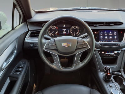 2024 Cadillac XT5 Luxury