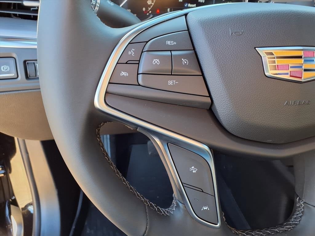 2026 Cadillac XT5 Luxury