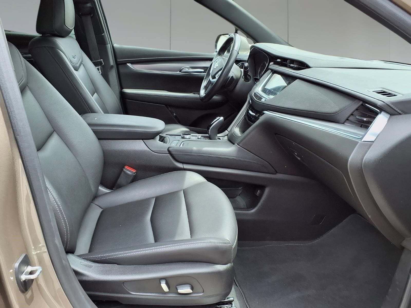 2023 Cadillac XT5 Luxury