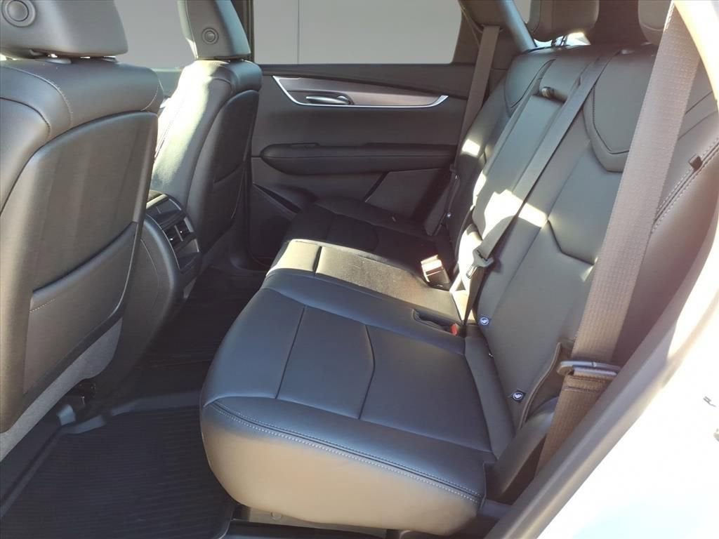 2026 Cadillac XT5 Luxury