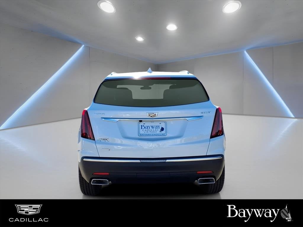 2026 Cadillac XT5 Luxury