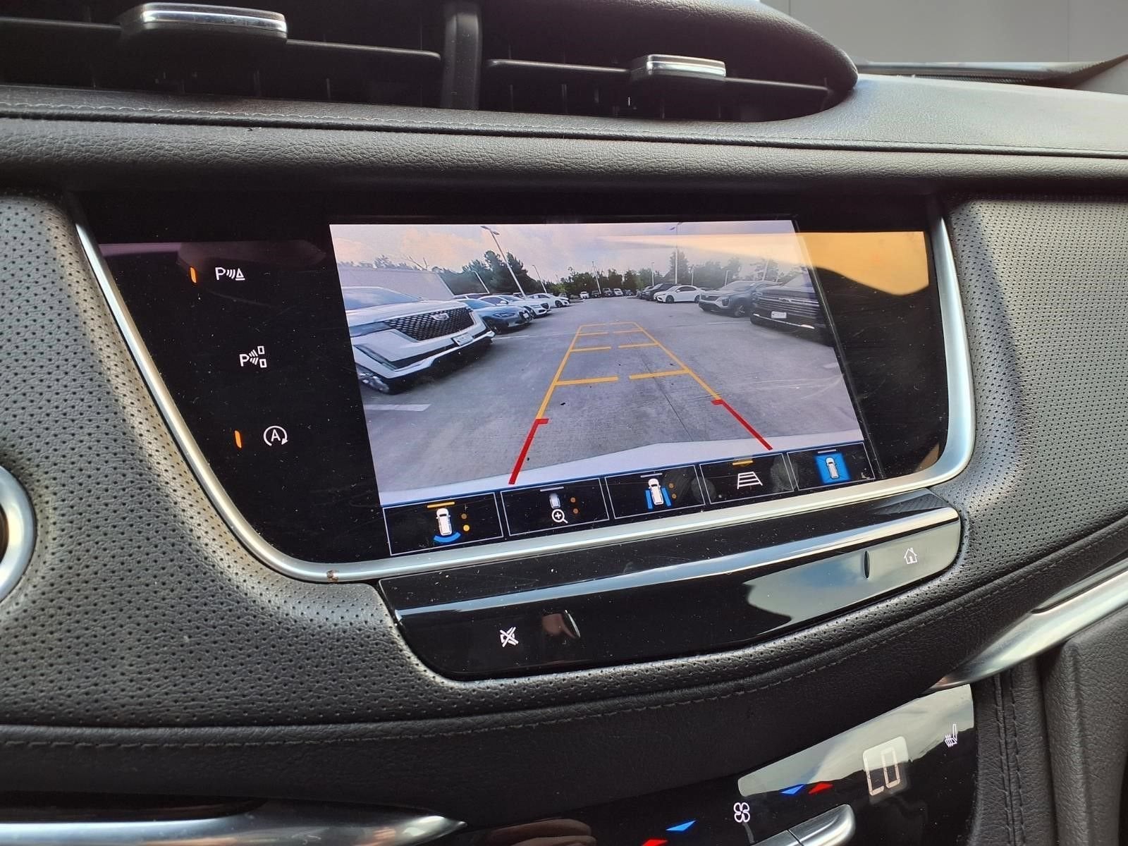 2023 Cadillac XT5 FWD Premium Luxury