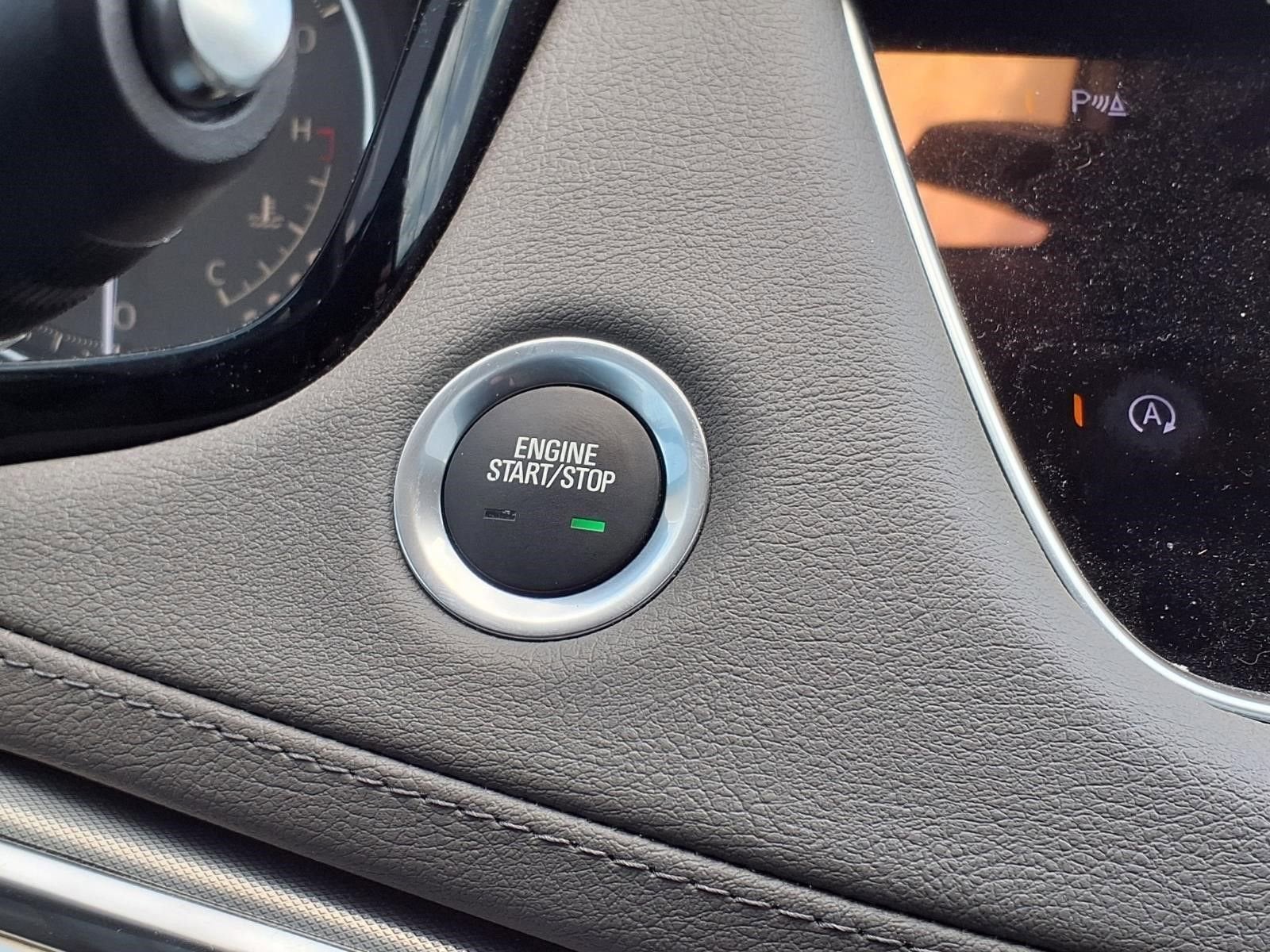 2021 Cadillac XT5 FWD Premium Luxury