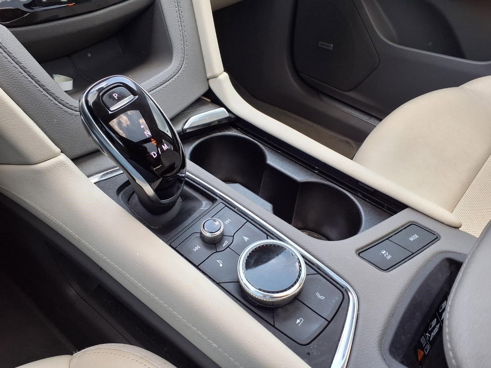 2021 Cadillac XT5 FWD Premium Luxury