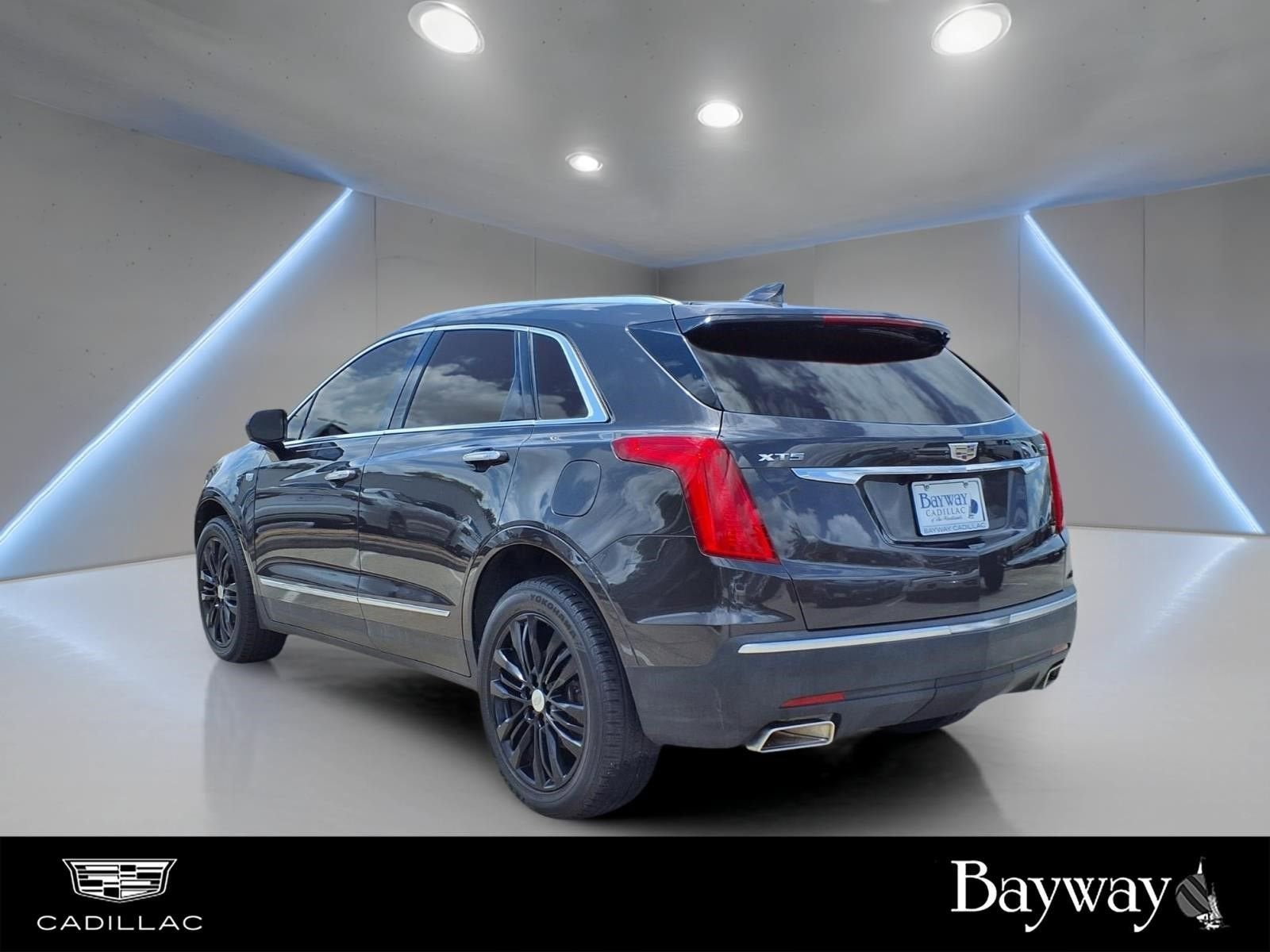 2017 Cadillac XT5 Premium Luxury FWD
