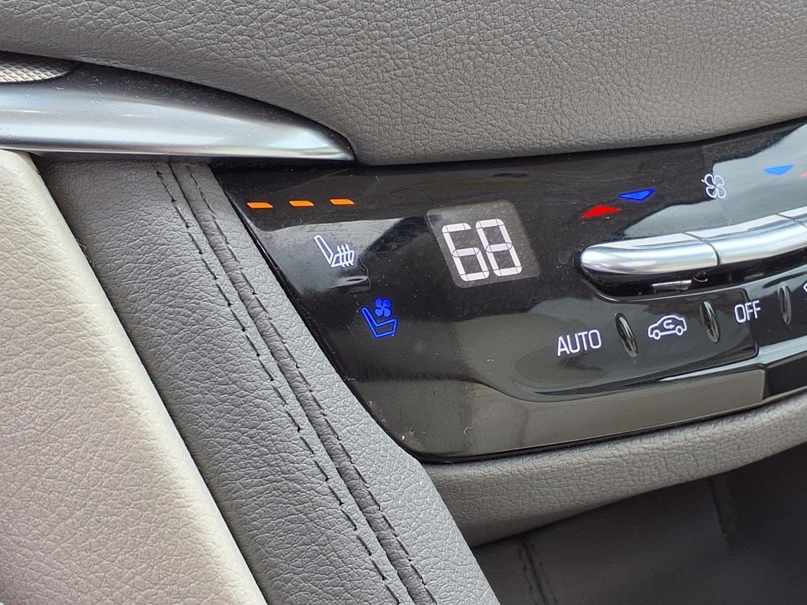 2021 Cadillac XT5 FWD Premium Luxury