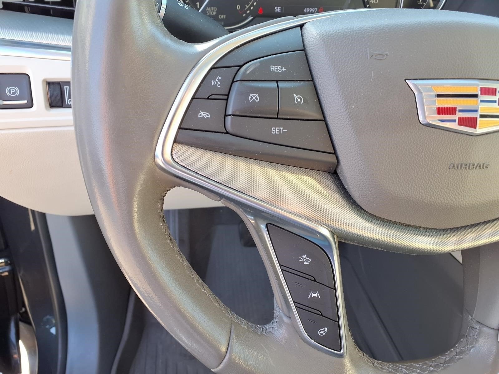 2021 Cadillac XT5 FWD Premium Luxury