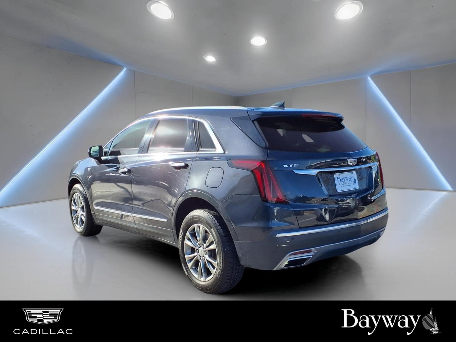 2021 Cadillac XT5 FWD Premium Luxury