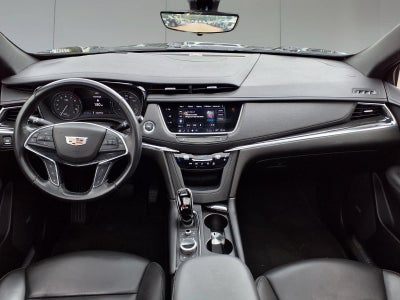 2022 Cadillac XT5 FWD Premium Luxury